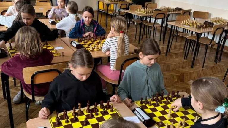 483492472_1239096437829397_5094182250952180649_n_768x1024_jpg