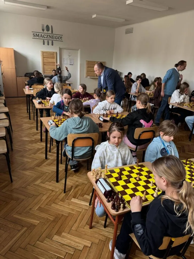 483789267_1239096491162725_6194603343358173166_n_768x1024_jpg