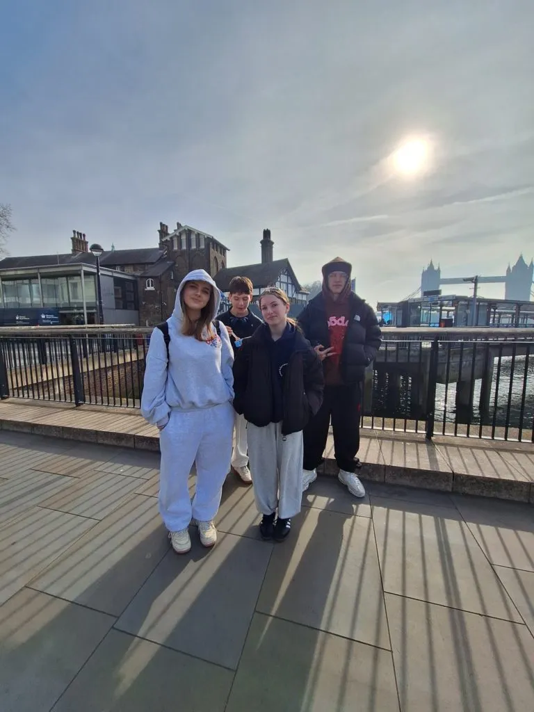 487131658_1252481713157536_8593095051352635415_n_768x1024_jpg